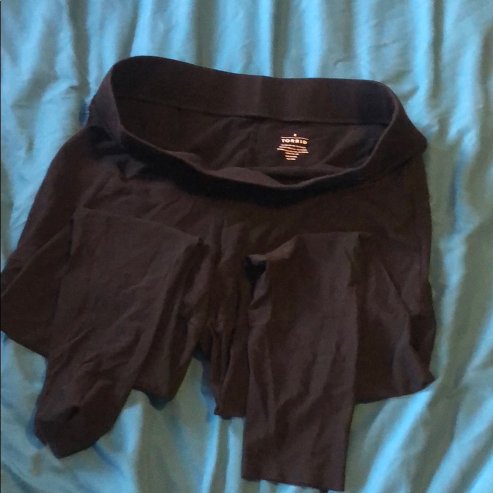 Sheer leggings.x2. For @photowitch